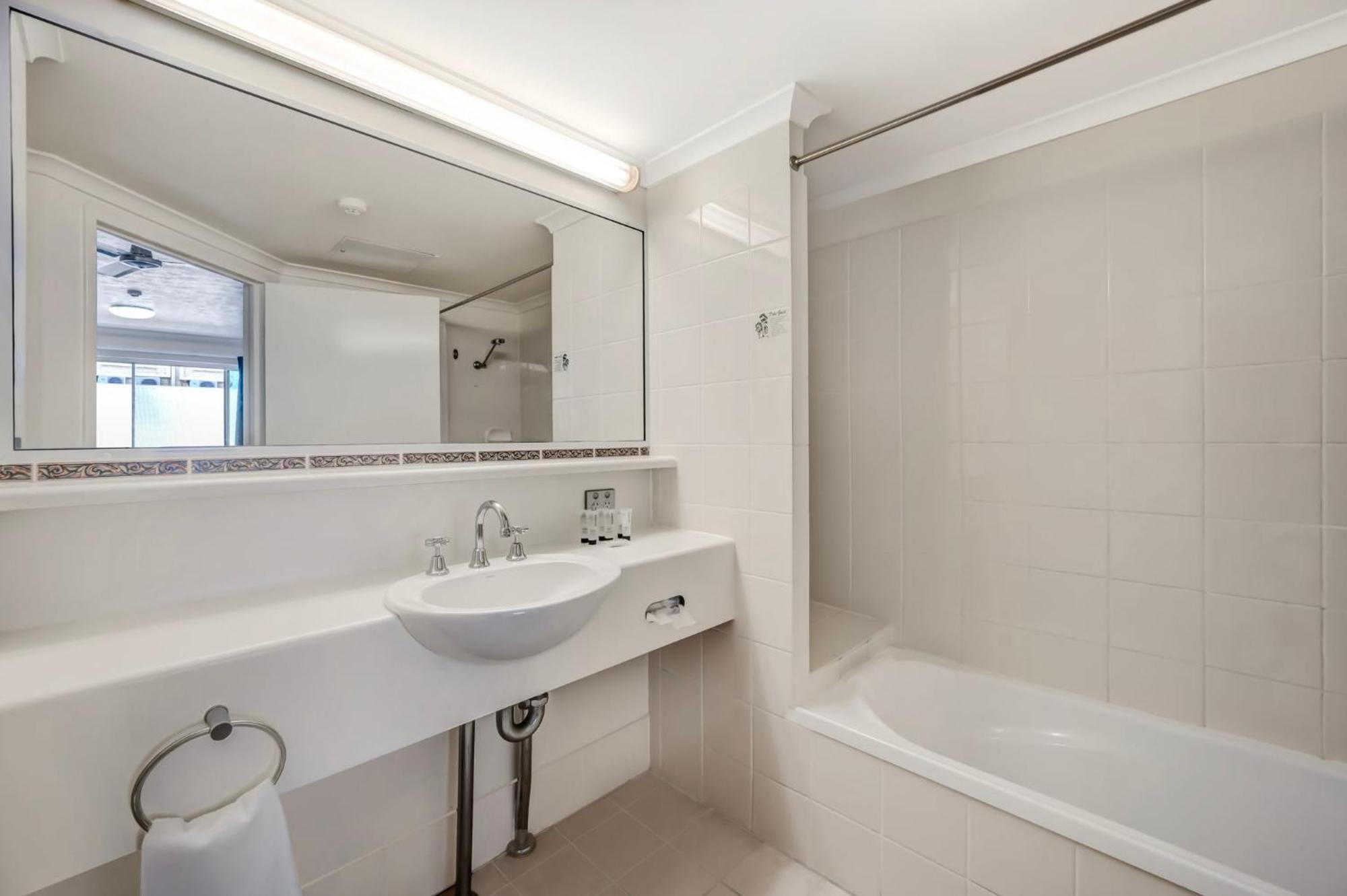 City Oasis Inn Townsville, Surestay Collection By BW Extérieur photo